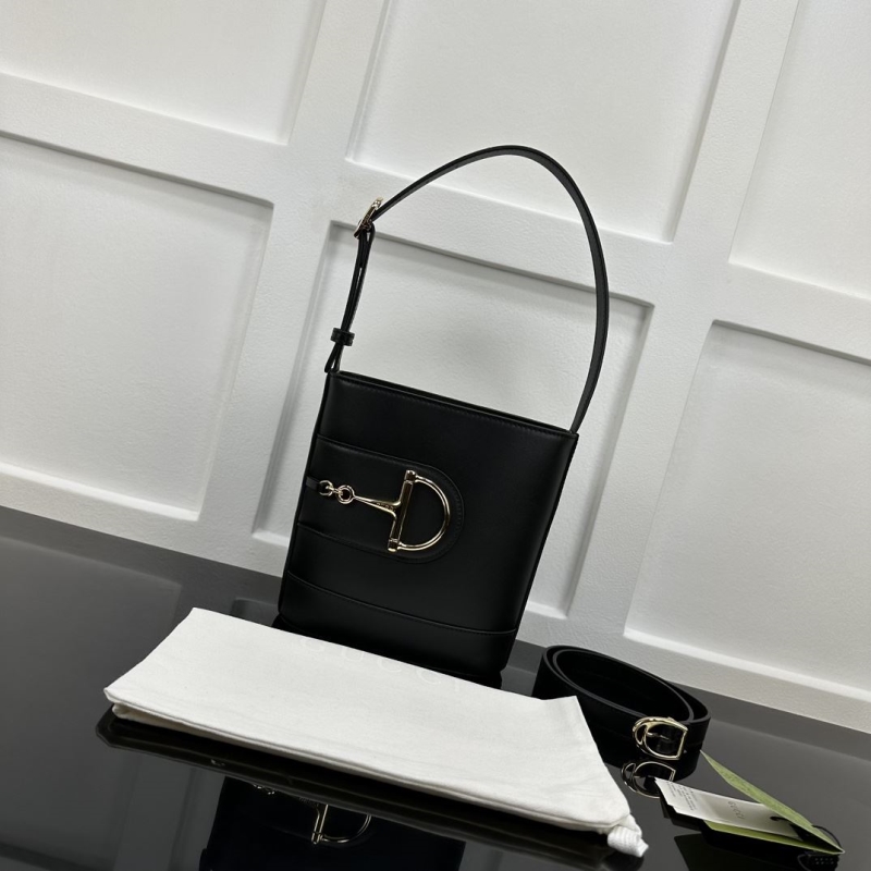 G*u*i top handle bags